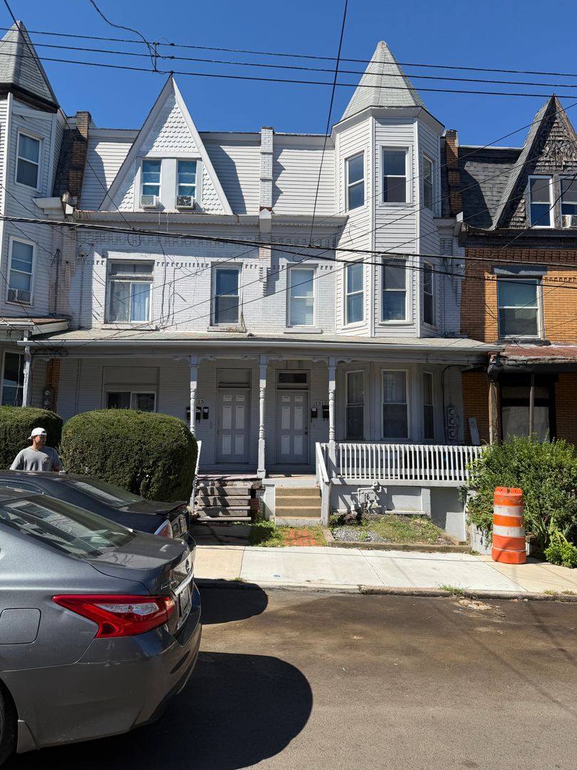 Apartment for rent at 3315 Juliet St, Pittsburgh, PA 15213