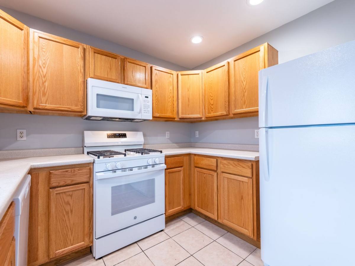 Apartment for rent at 1144 N Ave, Burlington, VT 05408