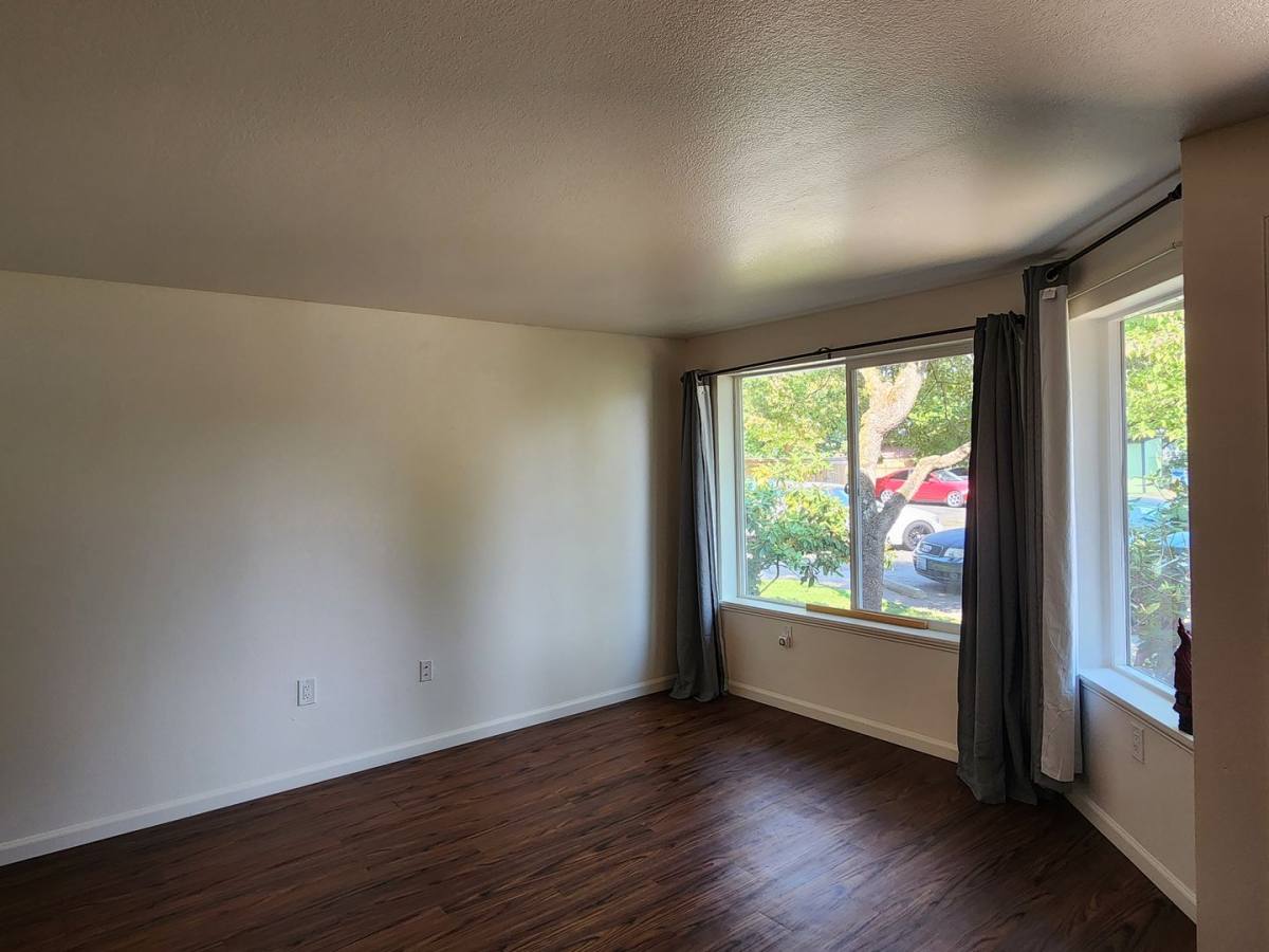 Townhouse for rent at 651 N St #A, Monroe, WA 98272
