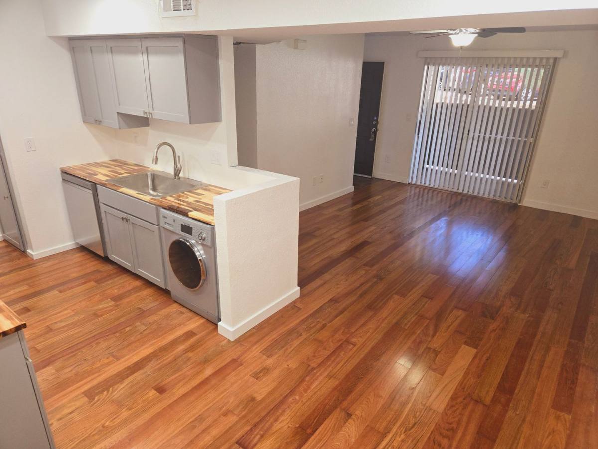 1385 W University Ave #3-124, Flagstaff, AZ 86001 - Condo for Rent - Image 2