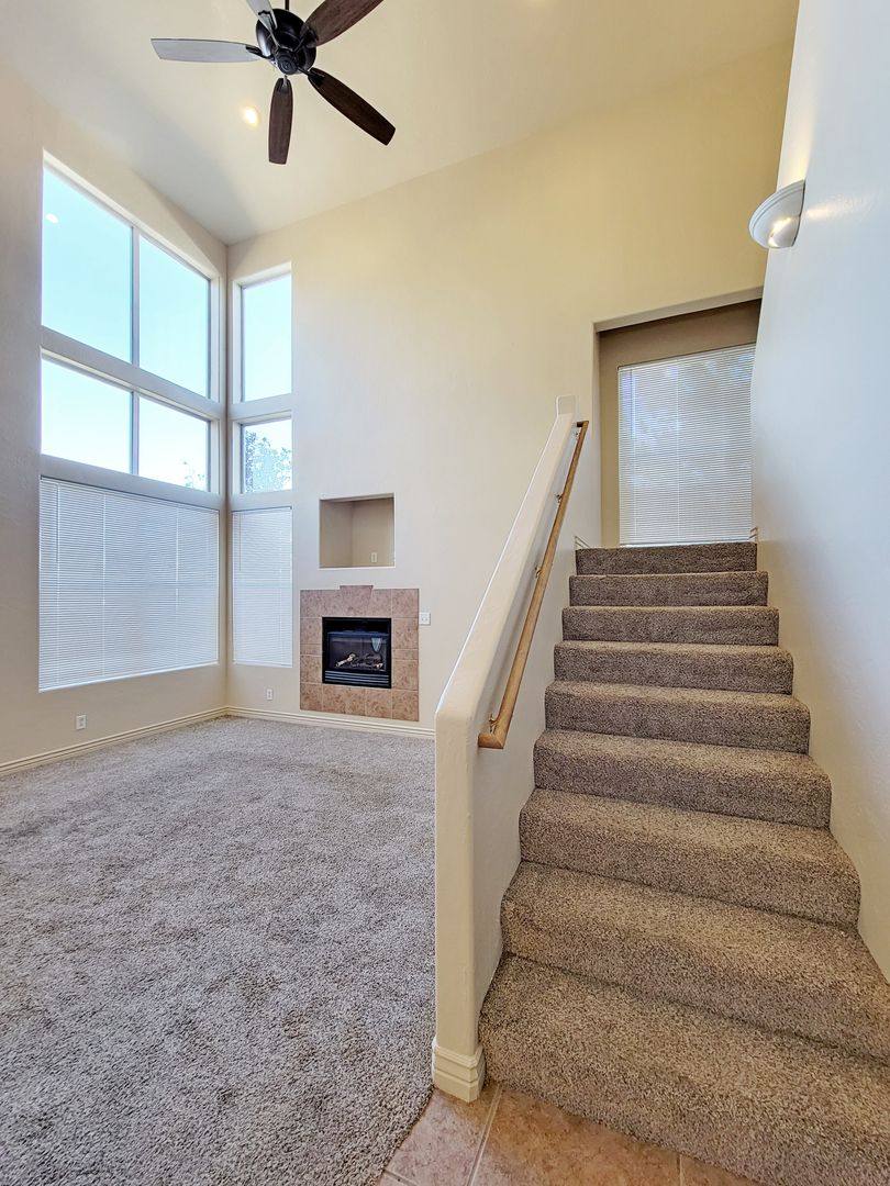 1402 E Scarlet Dr, Flagstaff, AZ 86001 - House for Rent - Image 3