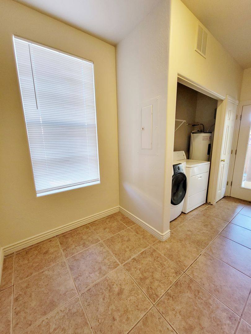 1402 E Scarlet Dr, Flagstaff, AZ 86001 - House for Rent - Image 7