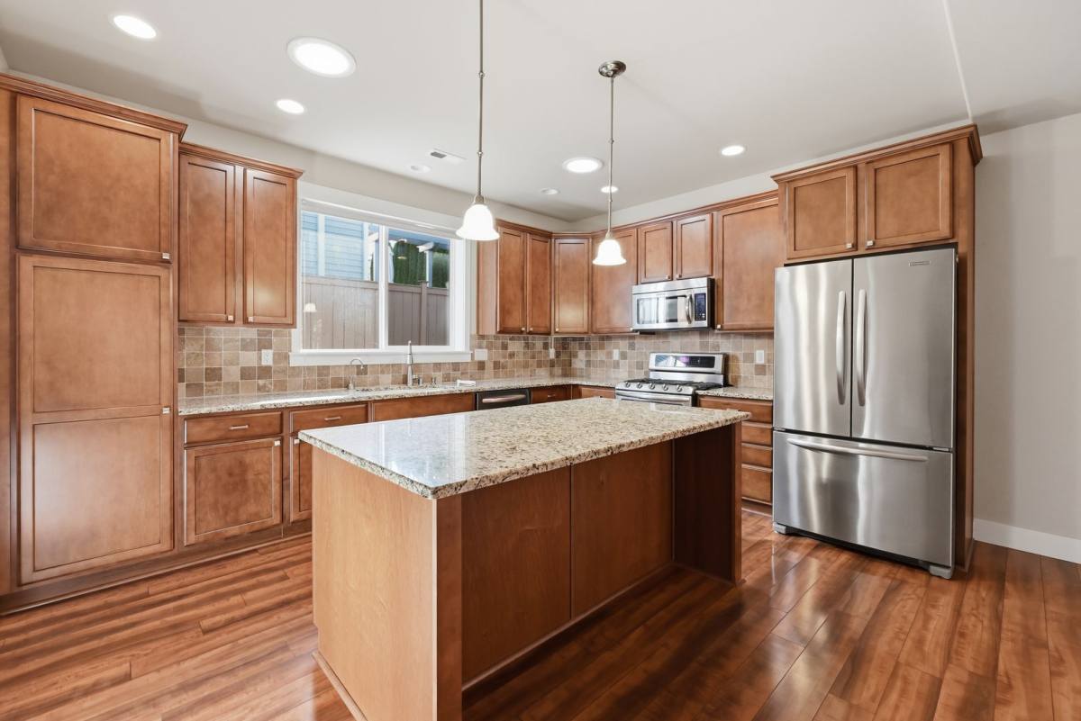 9329 Hebner Ave SE, Snoqualmie, WA 98065 - House for Rent - Image 6