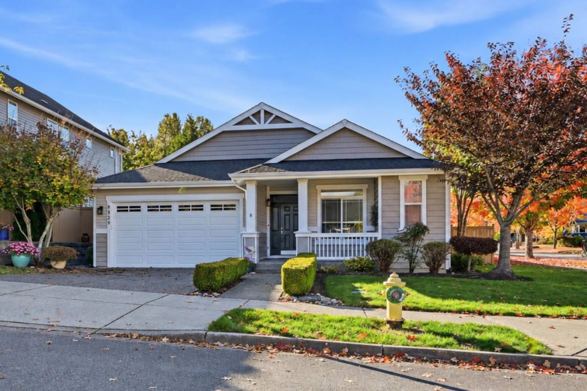 9329 Hebner Ave SE, Snoqualmie, WA 98065 - House for Rent