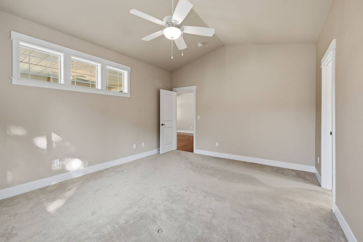 9329 Hebner Ave SE, Snoqualmie, WA 98065 - House for Rent - Image 10