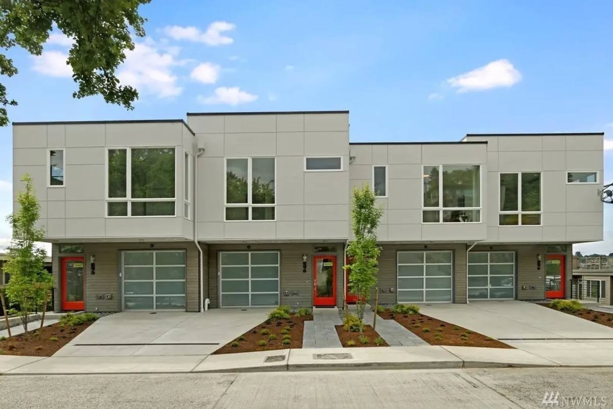 Townhouse for rent at 2573 13th Ave W, Seattle, WA 98119