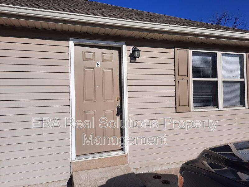 Townhouse for rent at 97 Liberty Lane #1, Hillsboro, OH 45133
