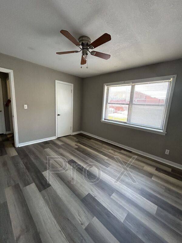 126 E 13th #8, Baxter Springs, KS 66713 - Apartment for Rent - Image 3