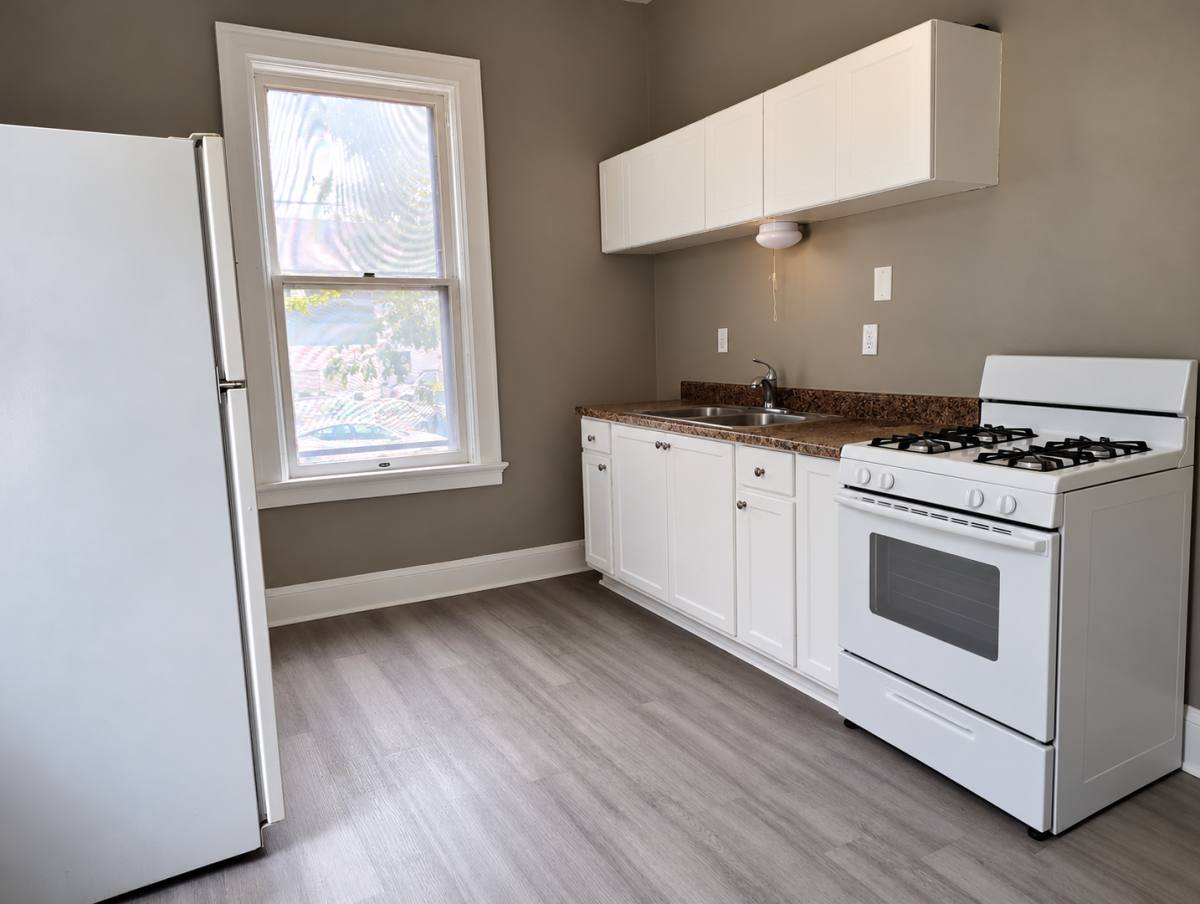 Apartment for rent at 2500 W Fond Du Lac Ave, Milwaukee, WI 53206