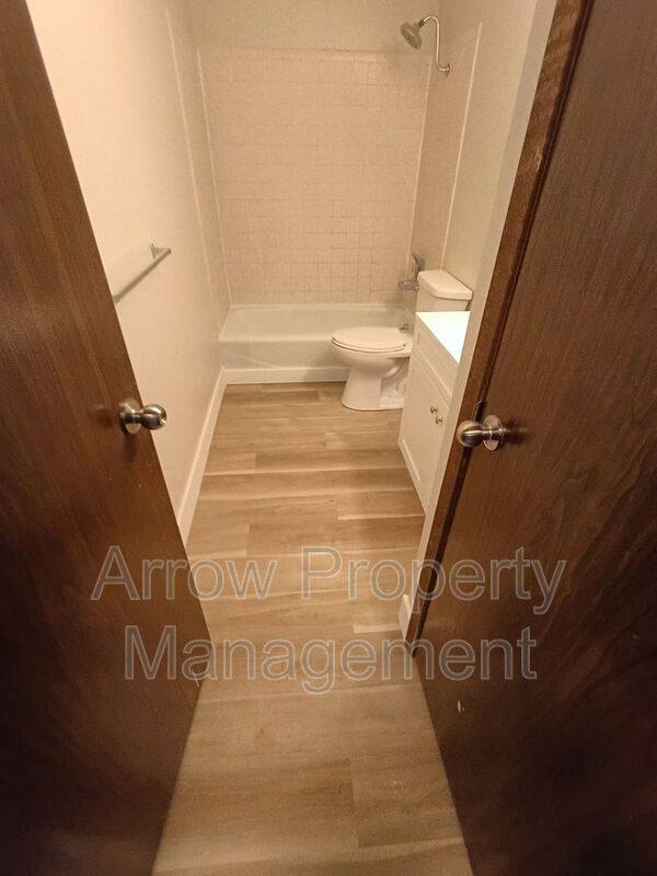 639 E 10-C204, York, NE 68467 - Apartment for Rent - Image 8