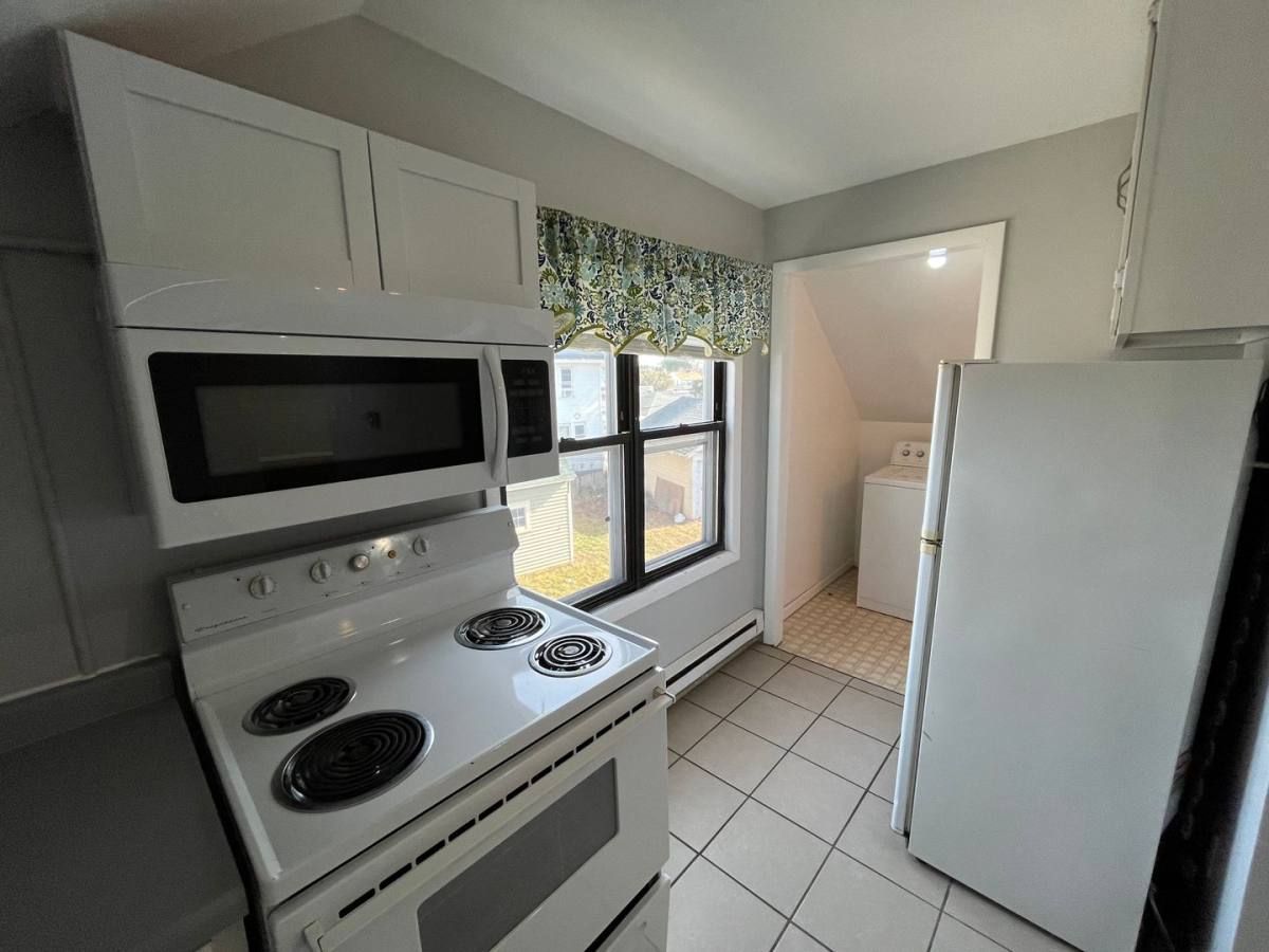803 Grand Ave, Wausau, WI 54403 - Apartment for Rent - Image 2