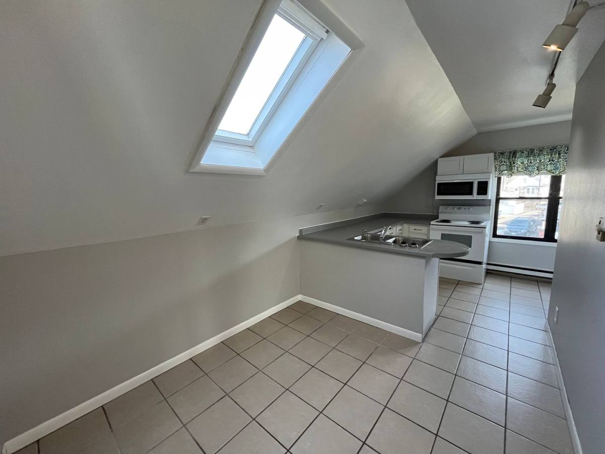 803 Grand Ave, Wausau, WI 54403 - Apartment for Rent - Image 3