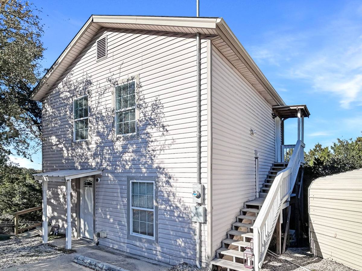 721 Ramblewood Dr #A, Canyon Lake, TX 78133 - House for Rent
