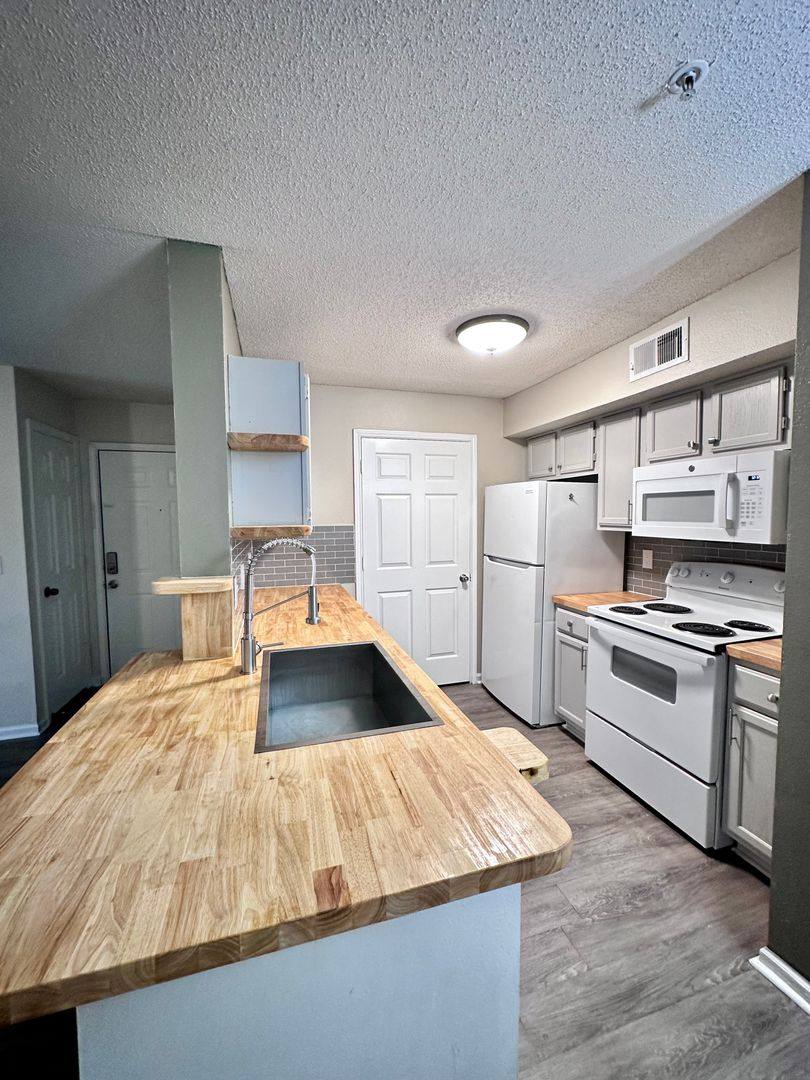 Apartment for rent at 4000 Dancing Cloud Court #6, Destin, FL 32541