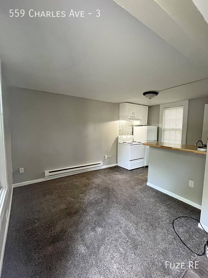 Apartment for rent at 559 Charles Ave #3, St. Paul, MN 55103