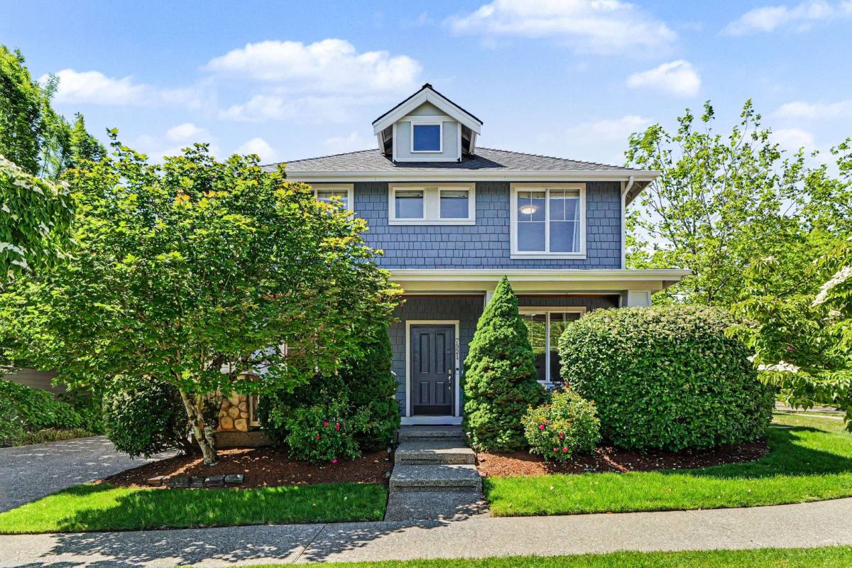House for rent at 7521 Dogwood Lane SE, Snoqualmie, WA 98065