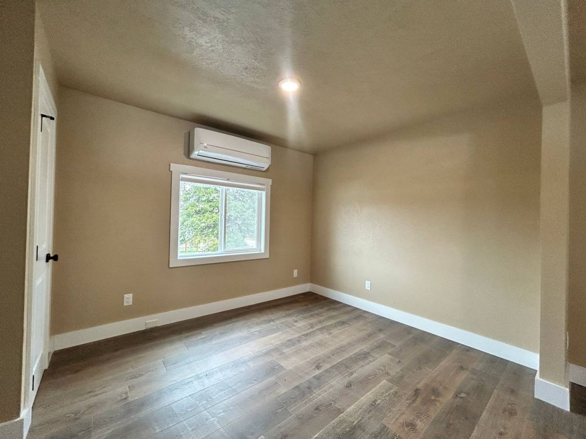 Apartment for rent at 105 S Clifton St, Darby, MT 59829