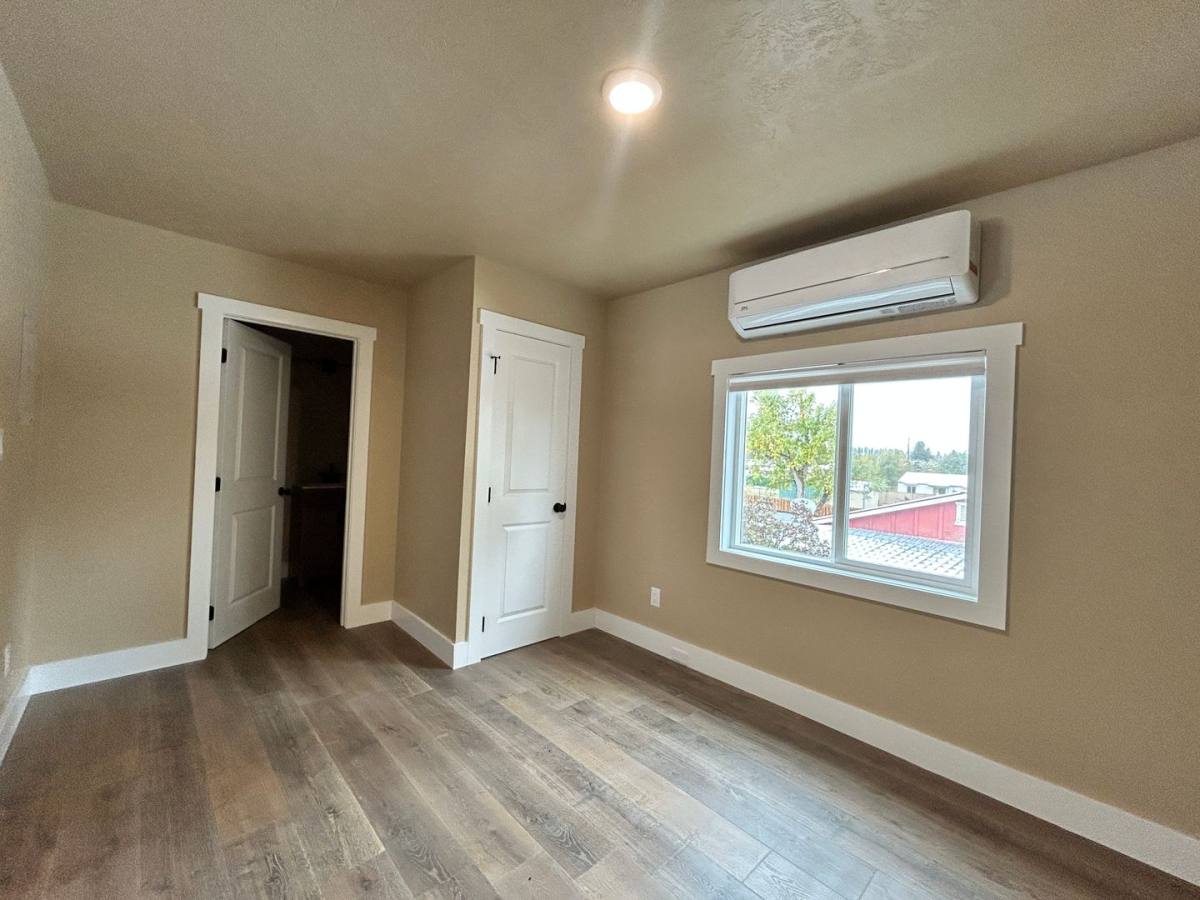 Apartment for rent at 105 S Clifton St, Darby, MT 59829