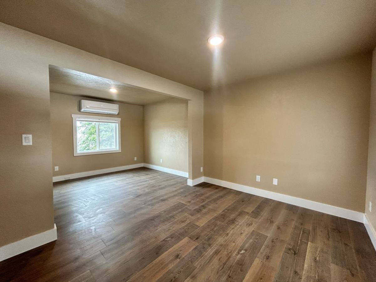 Apartment for rent at 105 S Clifton St, Darby, MT 59829