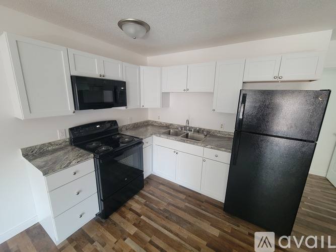 425 10th St N #2, La Crosse, WI 54601 - Apartment for Rent