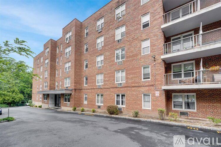 510 Midland Ave #2, Yonkers, NY 10704 - Condo for Rent - Image 7