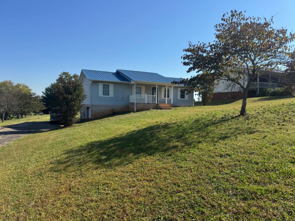 House for rent at 144 Austin Dr, Rogersville, TN 37857