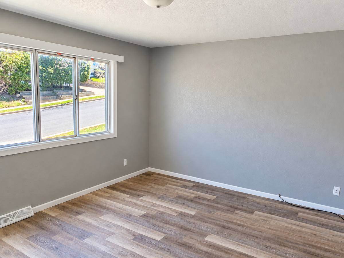 702 S 10th St, Wausau, WI 54403 - Apartment for Rent - Image 5