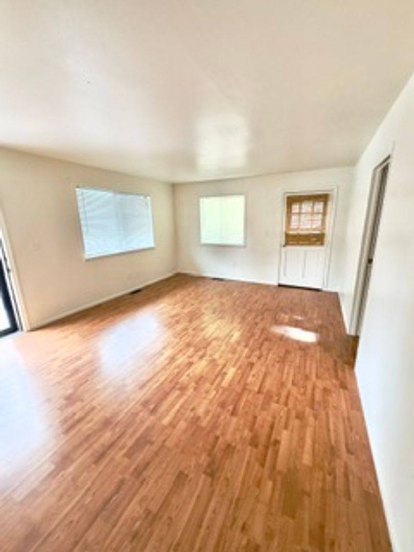 15 E Juniper Ave, Flagstaff, AZ 86001 - Apartment for Rent - Image 10