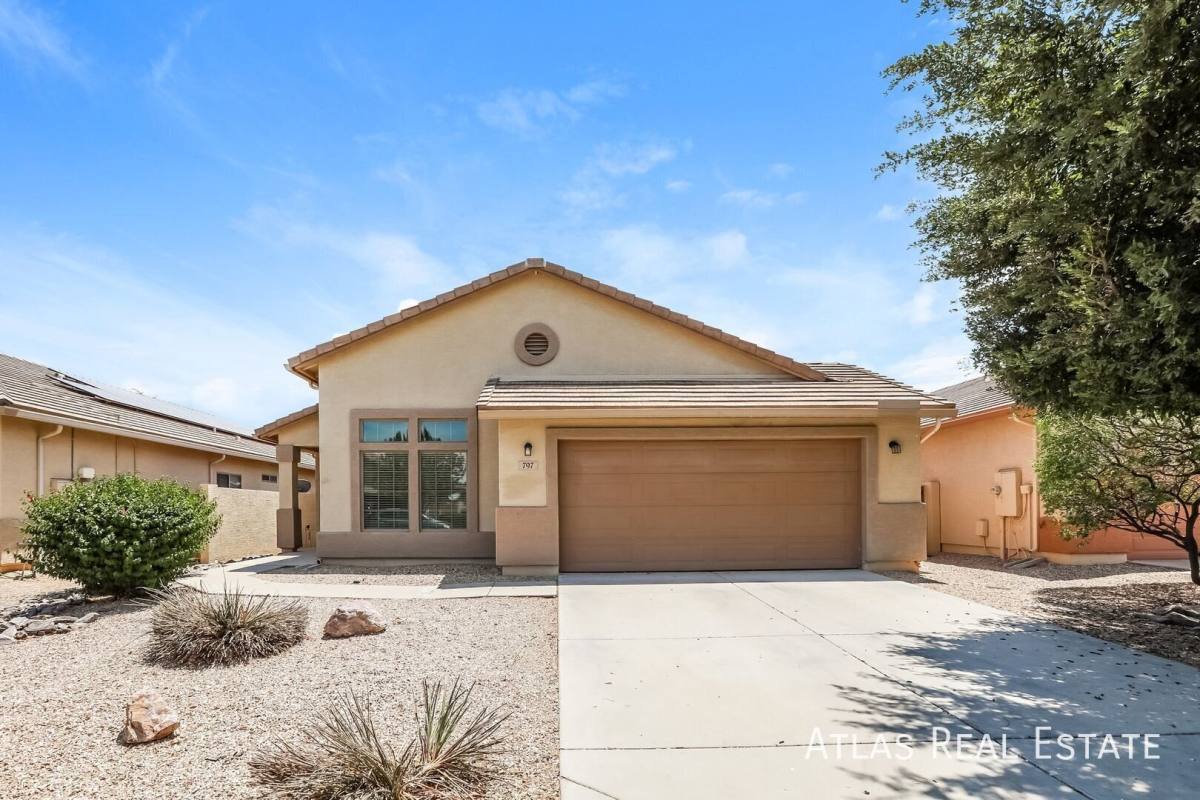 House for rent at 797 W Agrarian Hills Dr, San Tan Valley, AZ 85143
