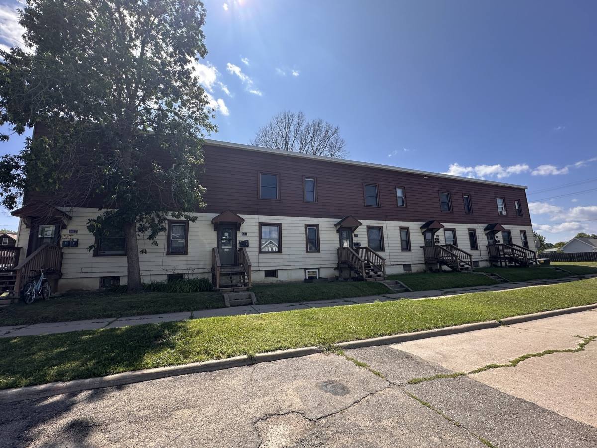 Apartment for rent at 602 7th St S #2, Virginia, MN 55792