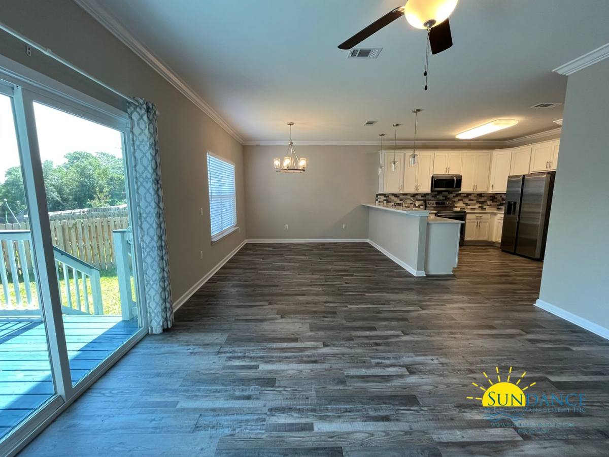 348 Fir Ave, Niceville, FL 32578 - House for Rent - Image 4