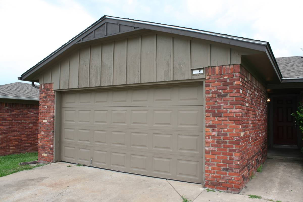 House for rent at 9915 E 22nd Place, Tulsa, OK 74129