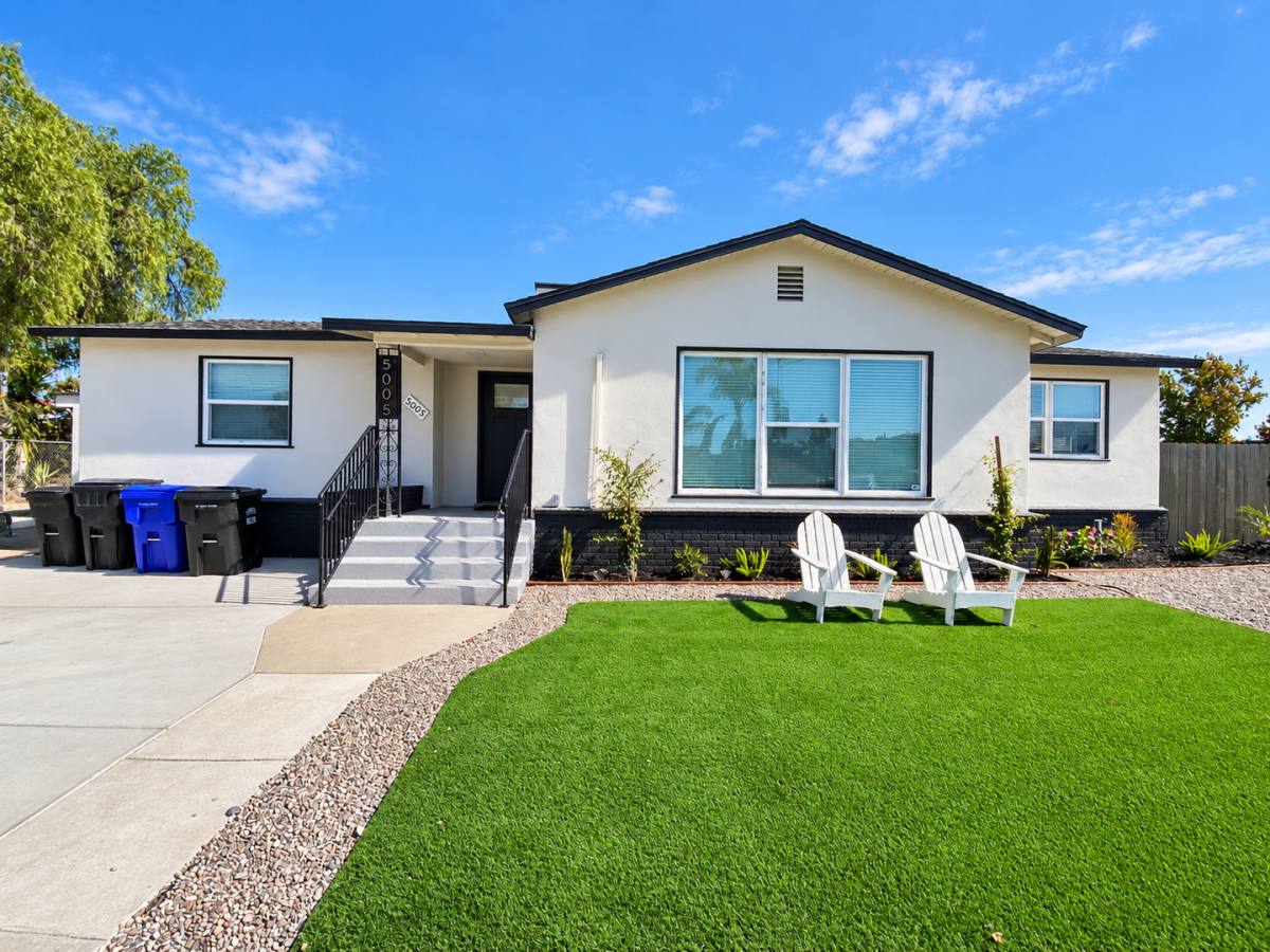 Townhouse for rent at 5005 La Dorna, San Diego, CA 92115