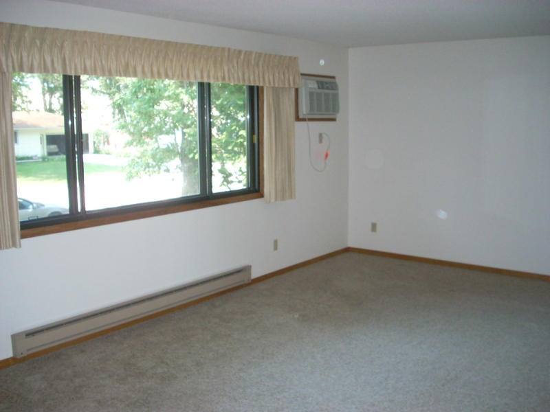 650 1st Ave NW, Winnebago, MN 56098 - Apartment for Rent - Image 3