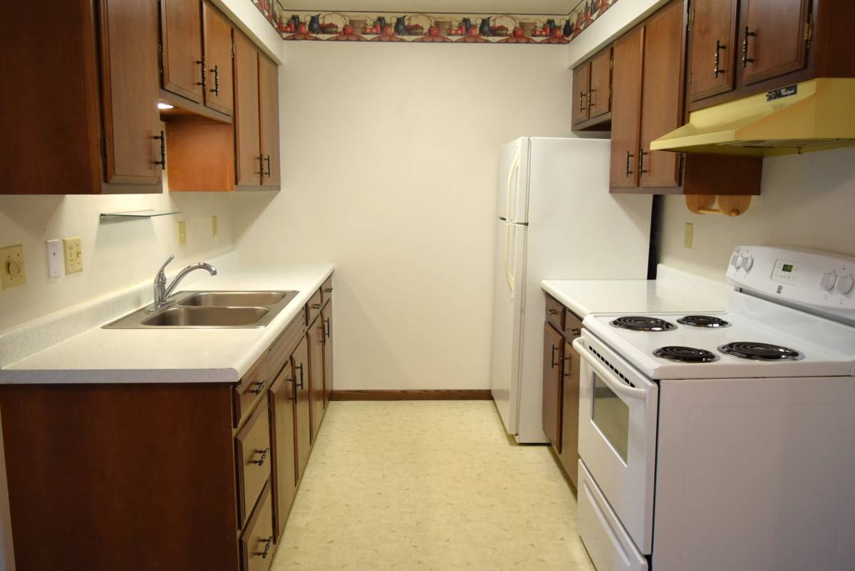 425 W Maine St, Amboy, MN 56010 - Apartment for Rent - Image 7