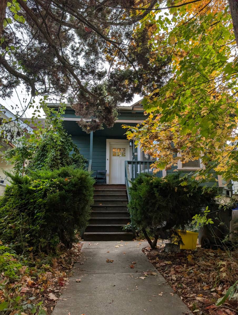 Apartment for rent at 78 NE Fremont St #A, Portland, OR 97212