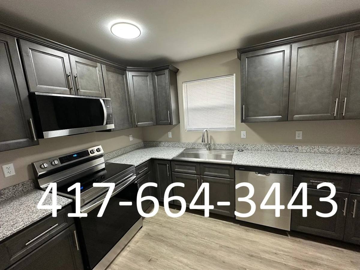 Apartment for rent at 609 Texas Ave #D, Lebanon, MO 65536