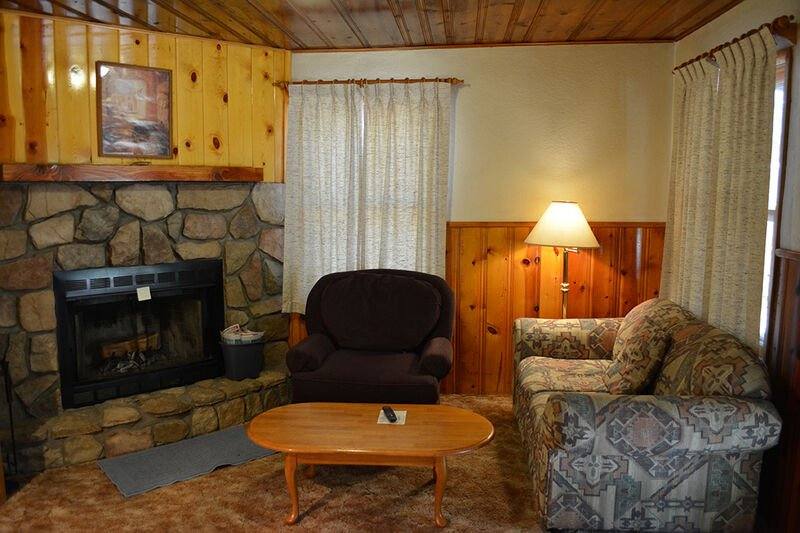 237 E White Mountain Blvd #20, Pinetop, AZ 85935 - House for Rent - Image 3
