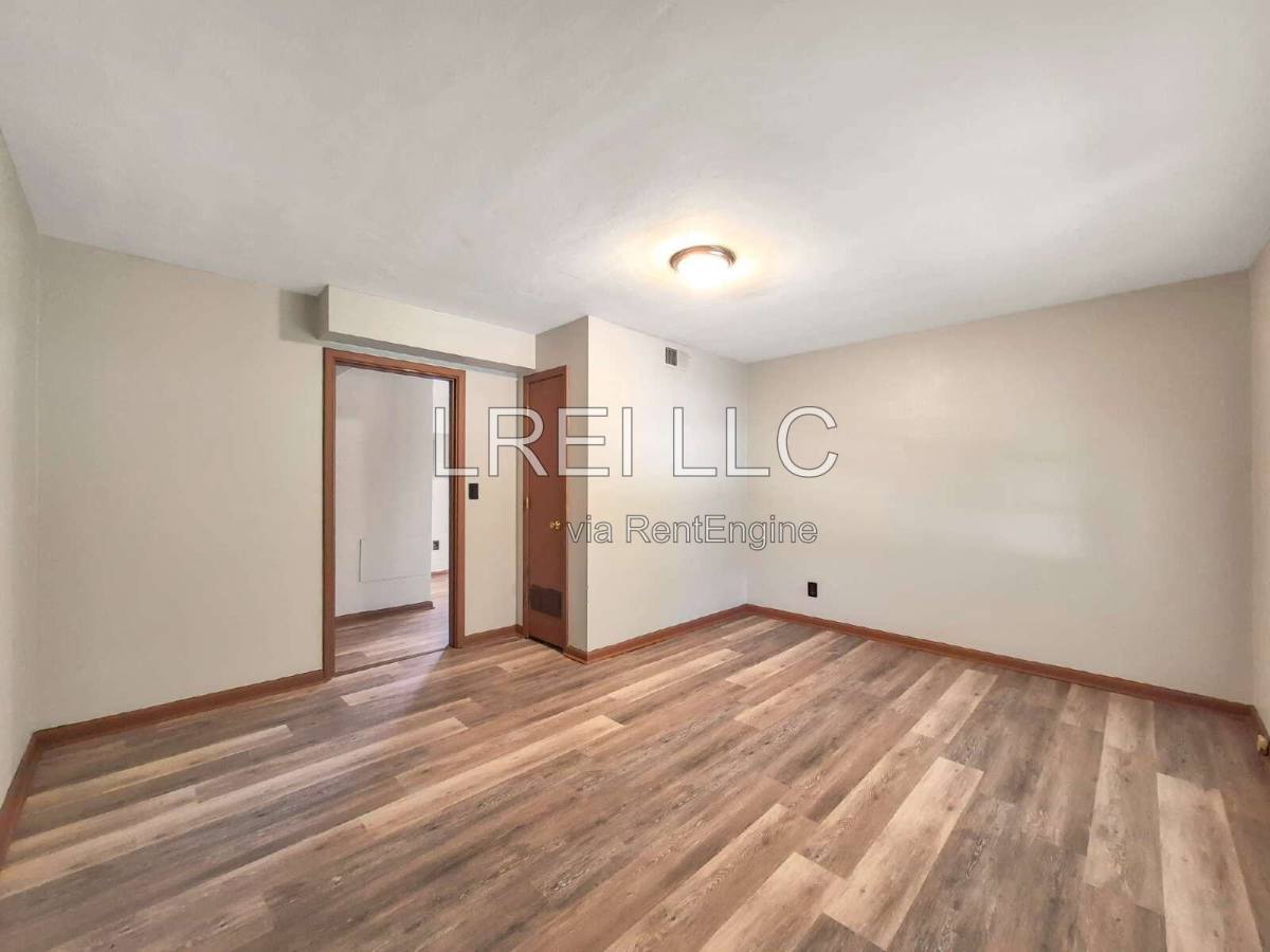810 W Vine St #5, Radcliff, KY 40160 - Apartment for Rent - Image 5
