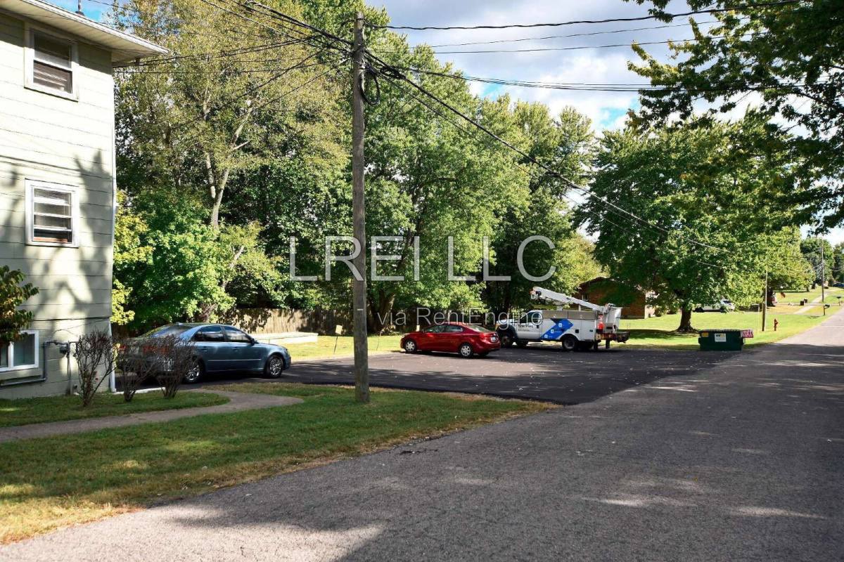 810 W Vine St #5, Radcliff, KY 40160 - Apartment for Rent - Image 12