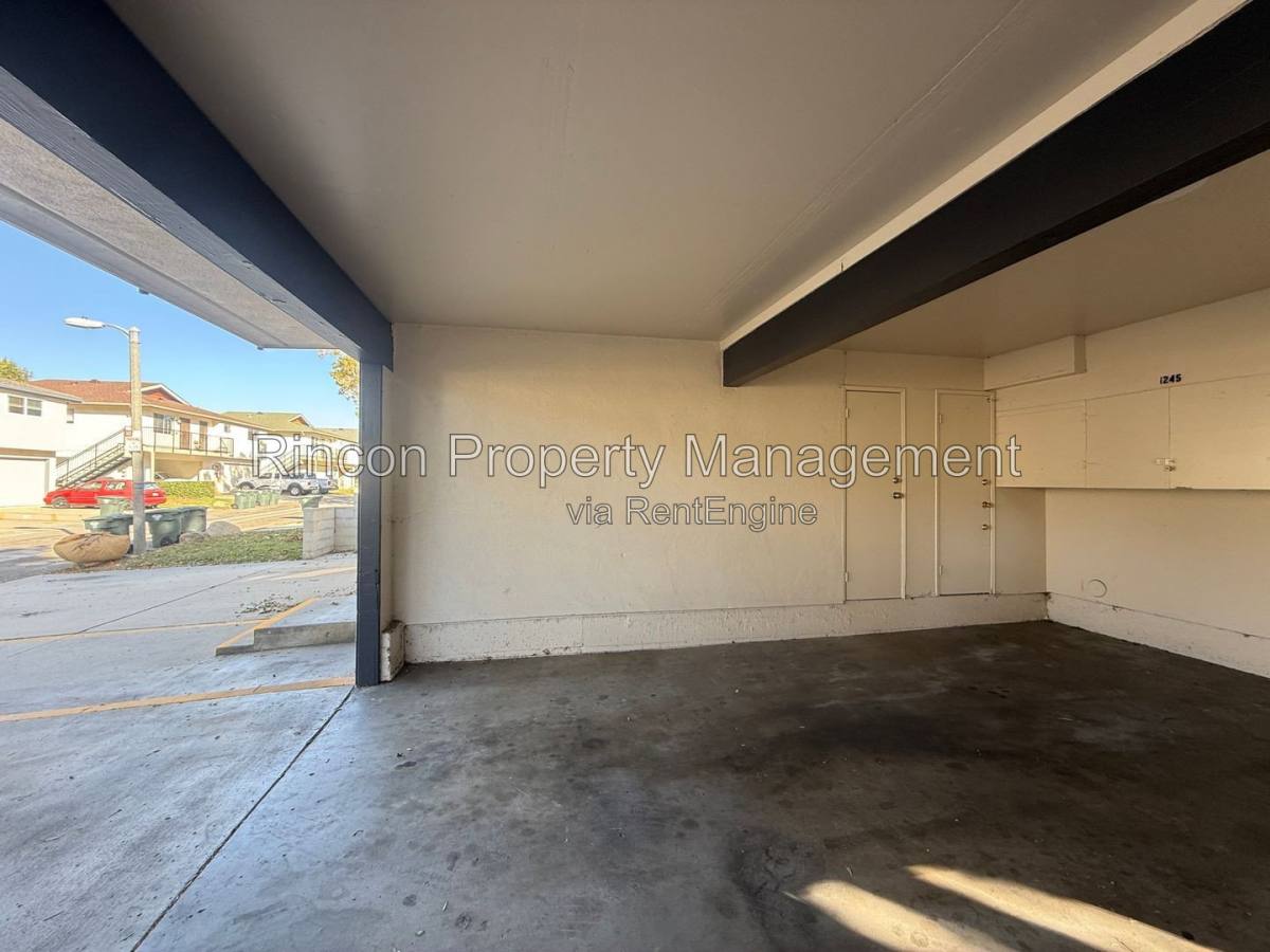 Townhouse for rent at 1245 Carlsbad Place, Ventura, CA 93003