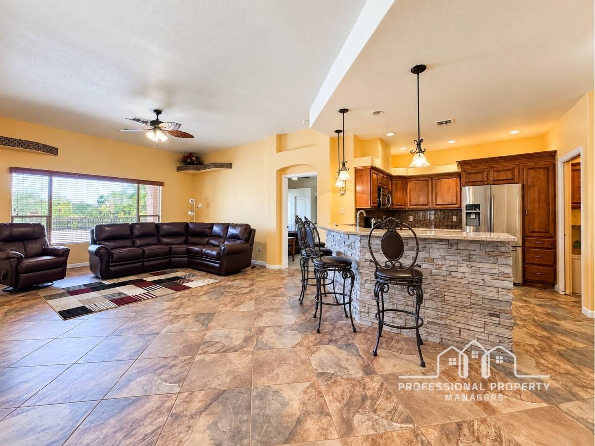 14801 E 50th St, Yuma, AZ 85367 - House for Rent - Image 3