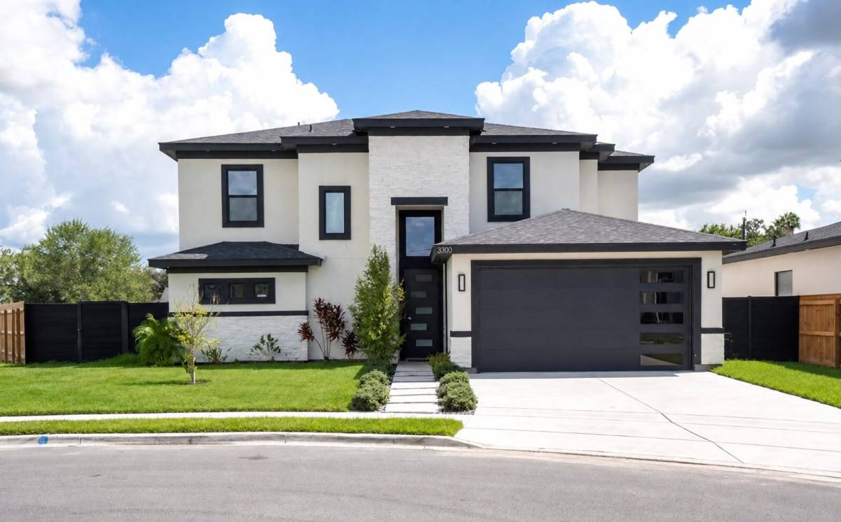House for rent at 3130 N Elm Ave, Edinburg, TX 78541