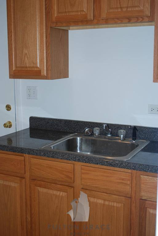 Apartment for rent at 6341 N Magnolia Ave, Chicago, IL 60660