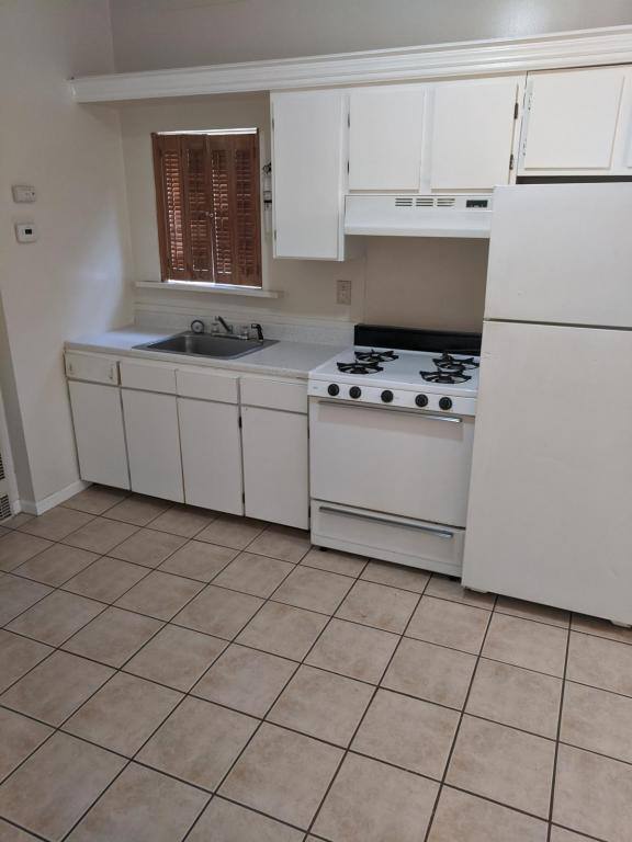 Apartment for rent at 8 Elizabeth St, Right Unit, Amsterdam, NY 12010