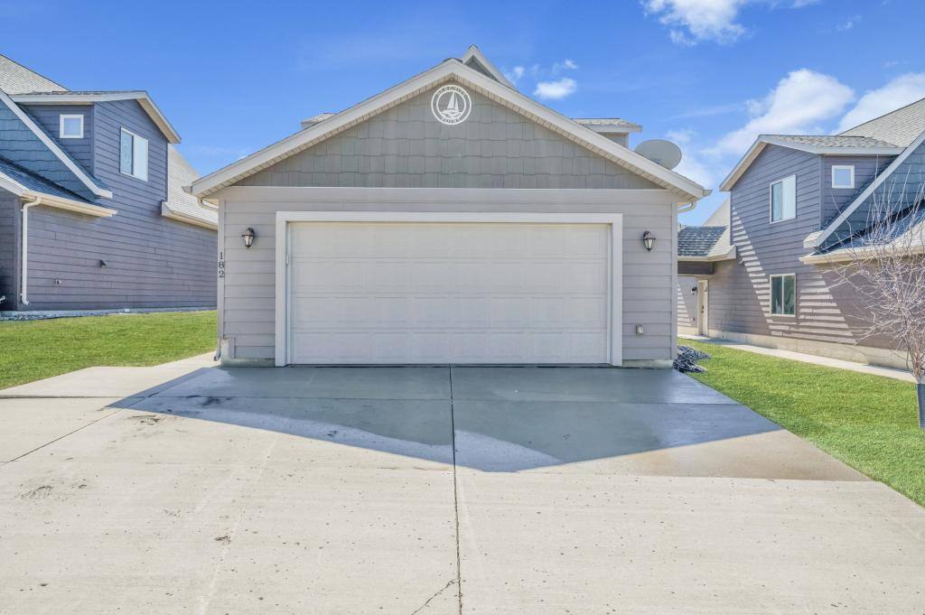 House for rent at 290 240th Ave, Arnolds Park, IA 51331