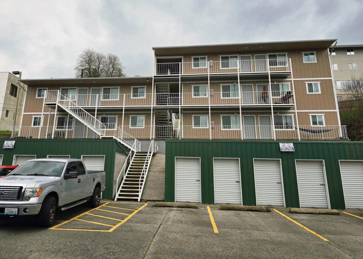 Apartment for rent at 631 NE Oak St #9, Pullman, WA 99163