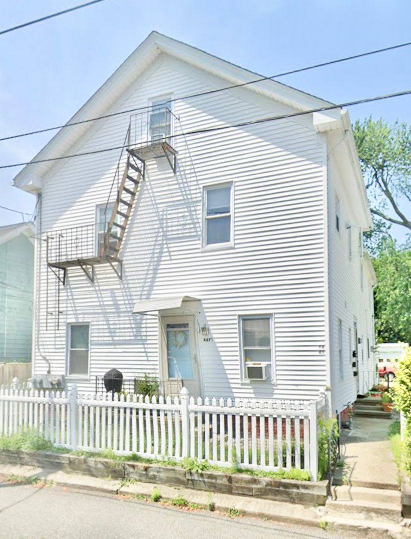 Apartment for rent at 44-46 Grove St, Lincoln, RI 02865