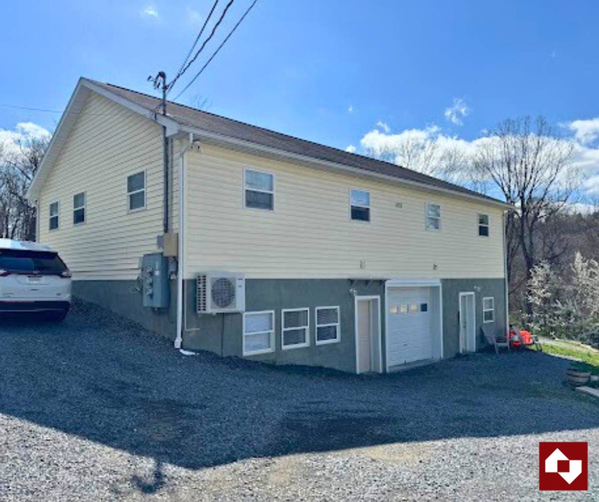 Apartment for rent at 646, 650, 652, 658 Hillwood Dr, Morgantown, WV 26508