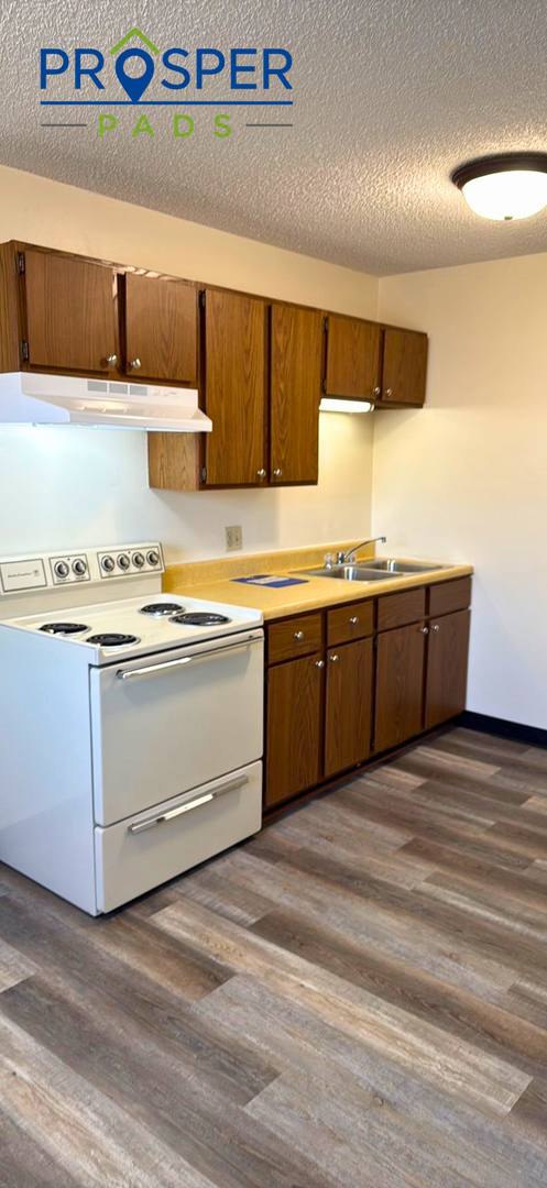 Apartment for rent at 1120 Meridian Heights Dr, Eau Claire, WI 54703